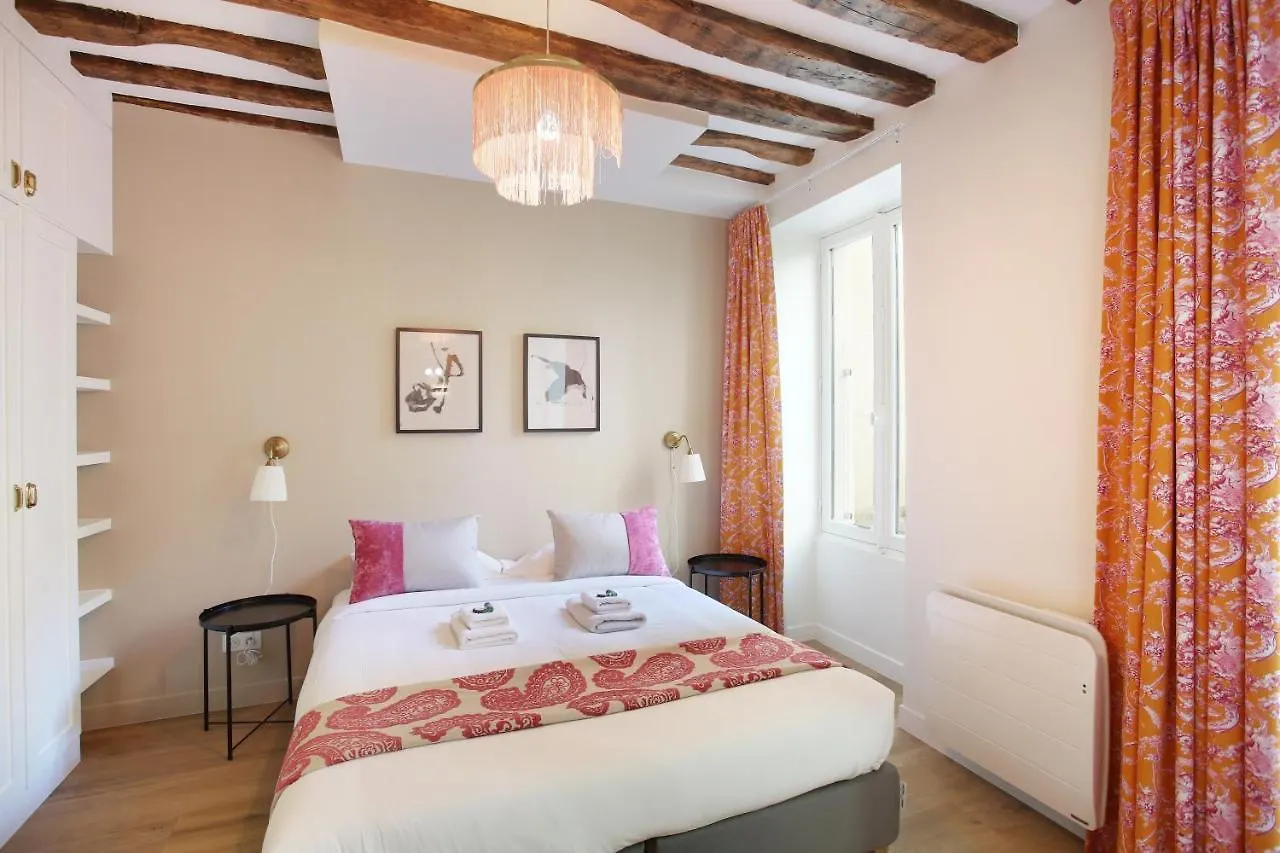 Rent A Room - Aparts Cadet Paris