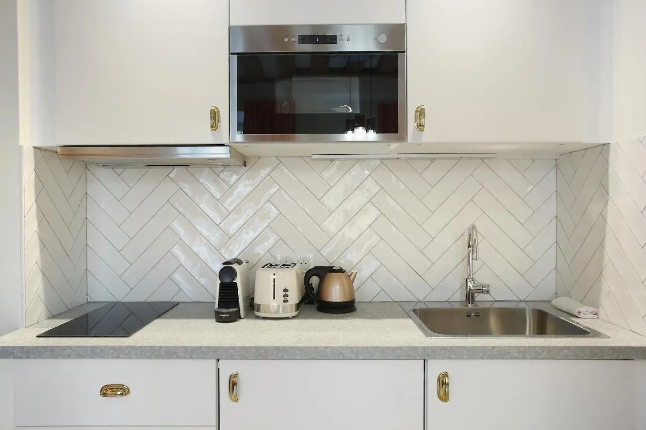 Rent A Room - Aparts Cadet Paris 0*,  France