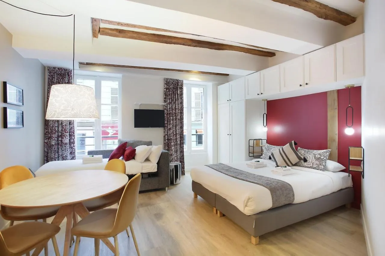 Rent A Room - Aparts Cadet Париж 0*,