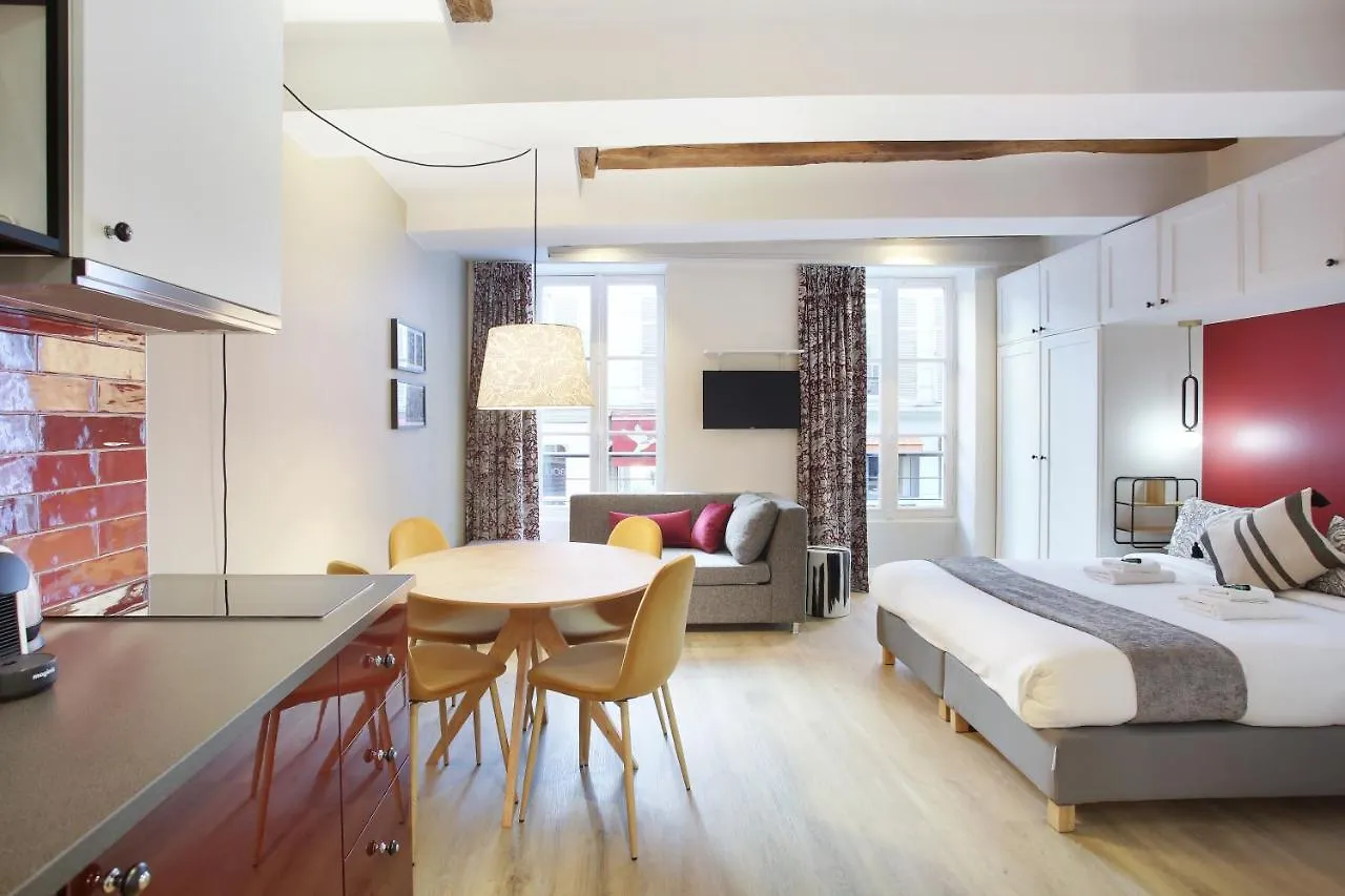 Rent A Room - Aparts Cadet Париж
